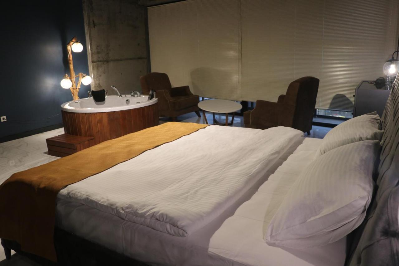Mas Suites Karakoey イスタンブール エクステリア 写真