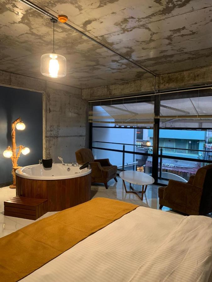Mas Suites Karakoey イスタンブール エクステリア 写真